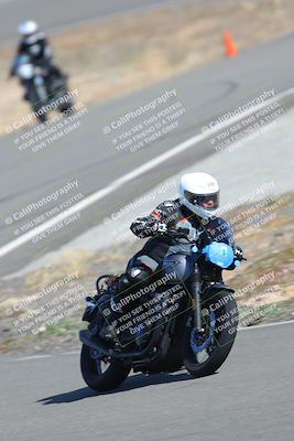 media/Feb-05-2023-Classic Track Day (Sun) [[c35aca4a42]]/Group 3/session 1 turn 9/